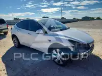 2023 Tesla Model Y фото