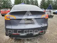 2023 Tesla Model Y фото