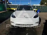 2023 Tesla Model Y фото