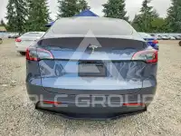 2023 Tesla Model Y фото
