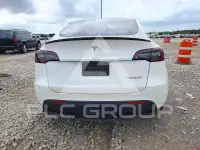 2023 Tesla Model Y фото