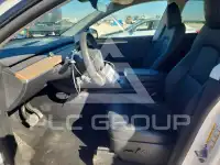 2023 Tesla Model Y фото