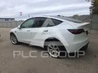2023 Tesla Model Y фото
