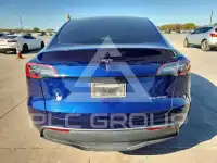 2023 Tesla Model Y фото