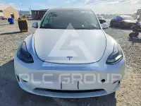 2023 Tesla Model Y фото