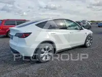 2023 Tesla Model Y фото