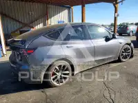2023 Tesla Model Y фото