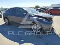 2023 Tesla Model Y фото