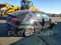 2023 Tesla Model Y фото