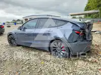 2023 Tesla Model Y фото