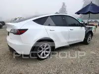 2023 Tesla Model Y фото