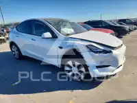 2023 Tesla Model Y фото