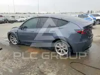2023 Tesla Model Y фото