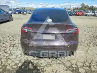 2023 Tesla Model Y фото