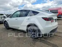 2023 Tesla Model Y фото