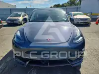 2023 Tesla Model Y фото
