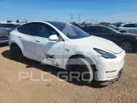 2023 Tesla Model Y фото