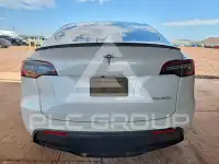 2023 Tesla Model Y фото
