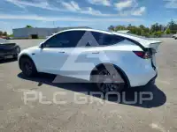 2023 Tesla Model Y фото