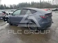 2023 Tesla Model Y фото