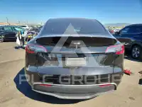 2023 Tesla Model Y фото