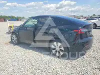 2023 Tesla Model Y фото