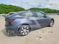 2023 Tesla Model Y фото