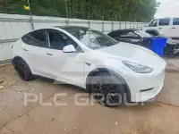 2023 Tesla Model Y фото