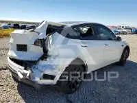 2023 Tesla Model Y фото