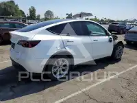 2023 Tesla Model Y фото