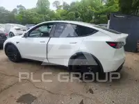 2023 Tesla Model Y фото