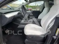 2023 Tesla Model Y фото