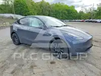 2023 Tesla Model Y фото