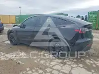 2023 Tesla Model Y фото
