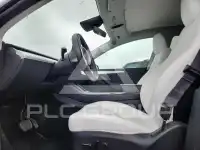 2023 Tesla Model Y фото