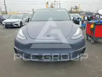 2023 Tesla Model Y фото