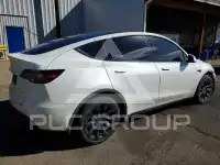 2023 Tesla Model Y фото