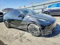 2023 Tesla Model Y фото