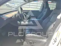 2023 Tesla Model Y фото