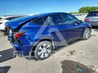 2023 Tesla Model Y фото