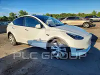 2023 Tesla Model Y фото