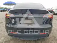 2023 Tesla Model Y фото