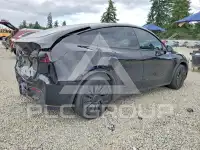 2023 Tesla Model Y фото