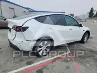 2023 Tesla Model Y фото