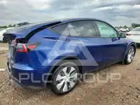 2023 Tesla Model Y фото