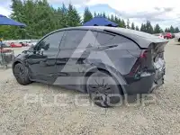 2023 Tesla Model Y фото