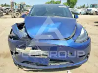 2023 Tesla Model Y фото