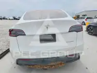 2023 Tesla Model Y фото