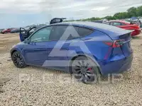 2023 Tesla Model Y фото