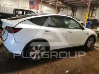 2023 Tesla Model Y photo